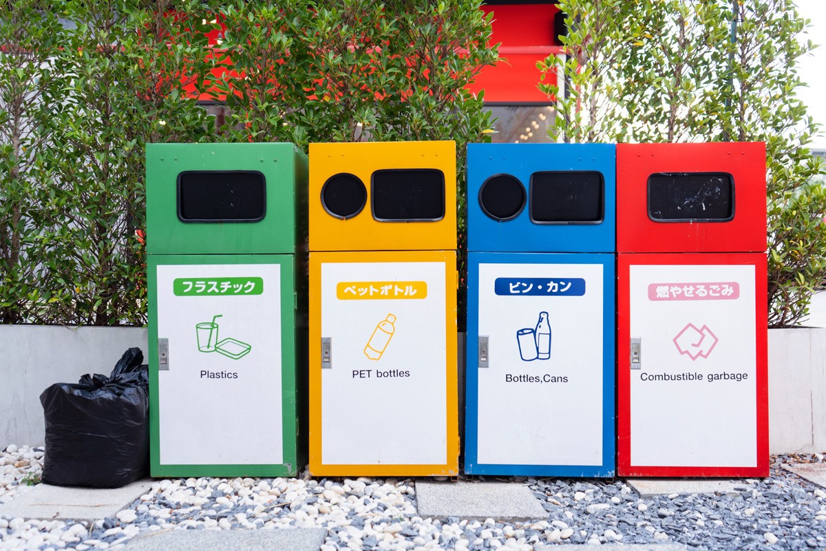 Très peu de poubelles au Japon