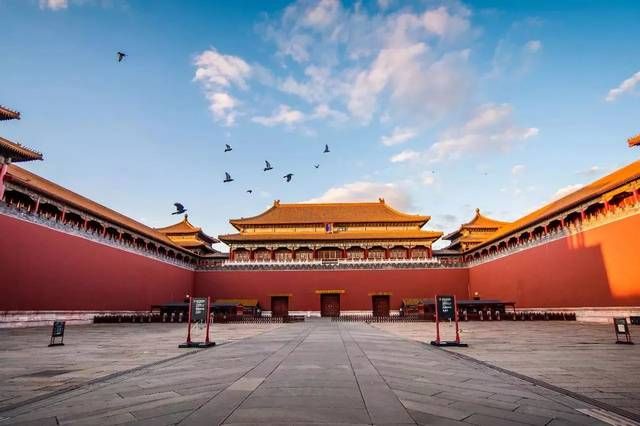 Tử Cấm Thành, témoin des époques