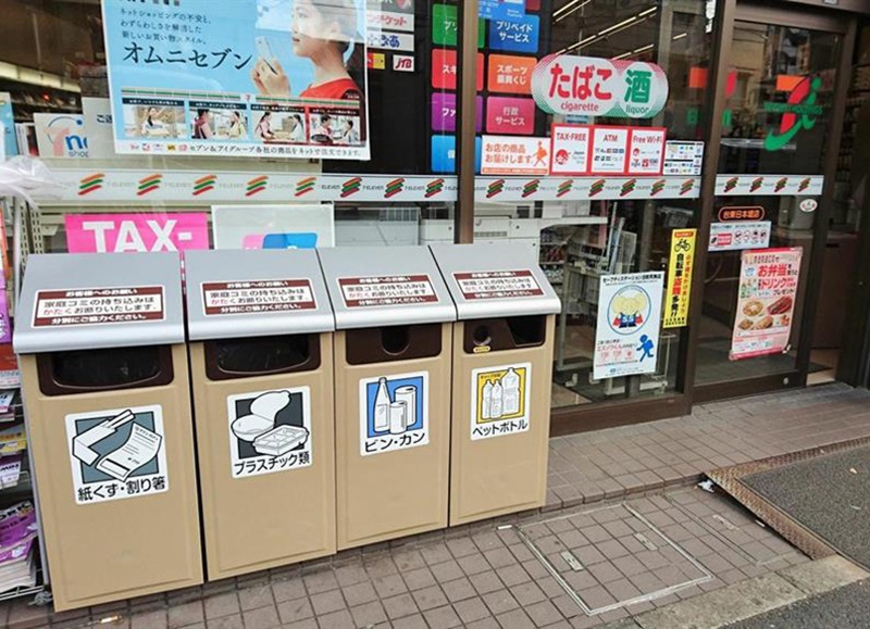 Les règles de tri et les horaires pour jeter les déchets sont appliqués très strictement