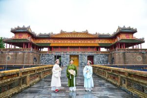 Hue, terra dell'antica capitale con una lunga storia e cultura, e sempre una destinazione turistica affascinante per i visitatori nazionali e internazionali.