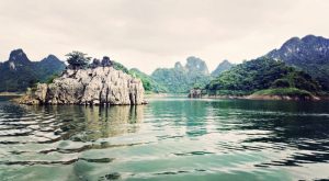 Thung Nai è soprannominata la "Baia di Ha Long sulla terraferma"