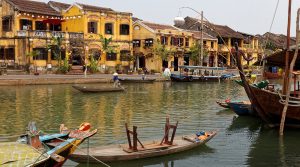 ベトナムの多様な文化と建築を鑑賞しましょう