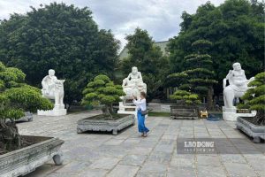 ラ・ハン庭園は西洋からの観光客の注目を集めている。写真：グエン・ダット