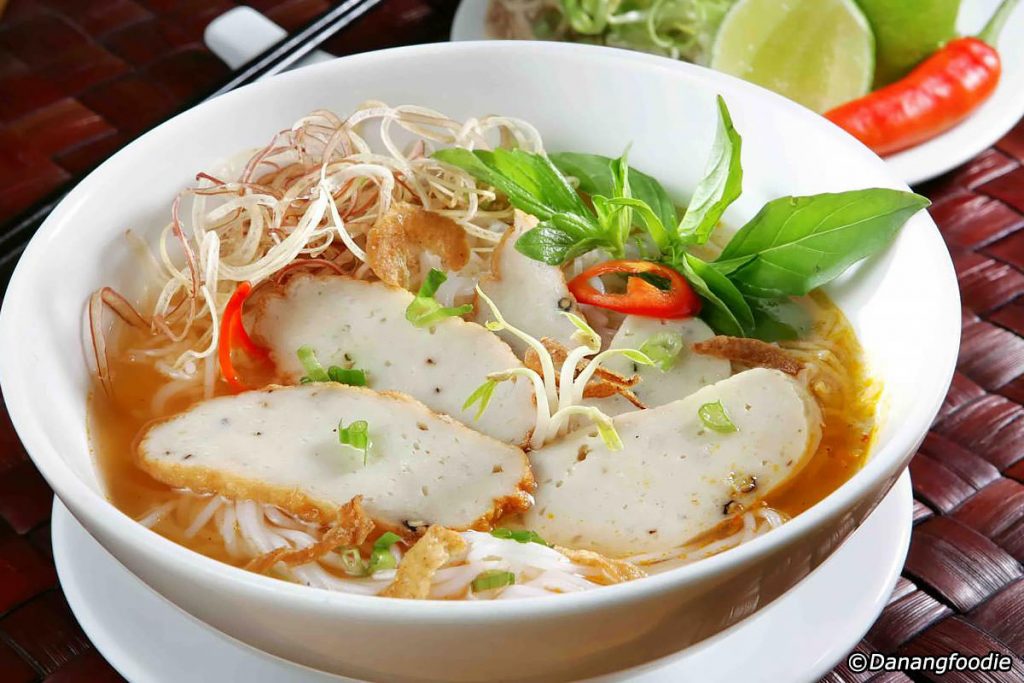 top 9 must-try foods in Nha Trang
