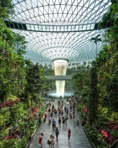 Singapore Changi world's 5th most luxurious airport