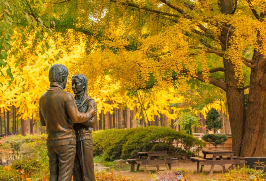 Statue of the famous actor couple in the movie "Winter Sonata" at Nami.