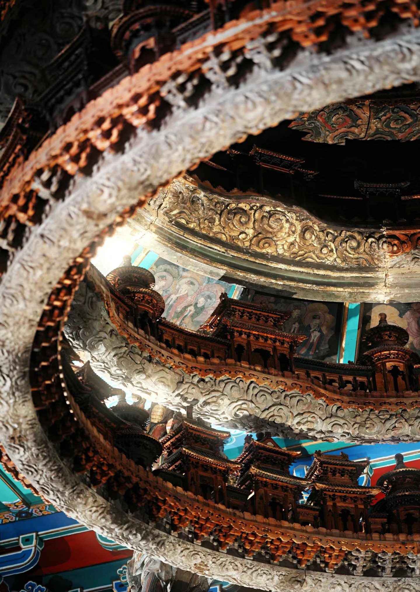 The roofs of the buildings in the Forbidden City are elaborately decorated.