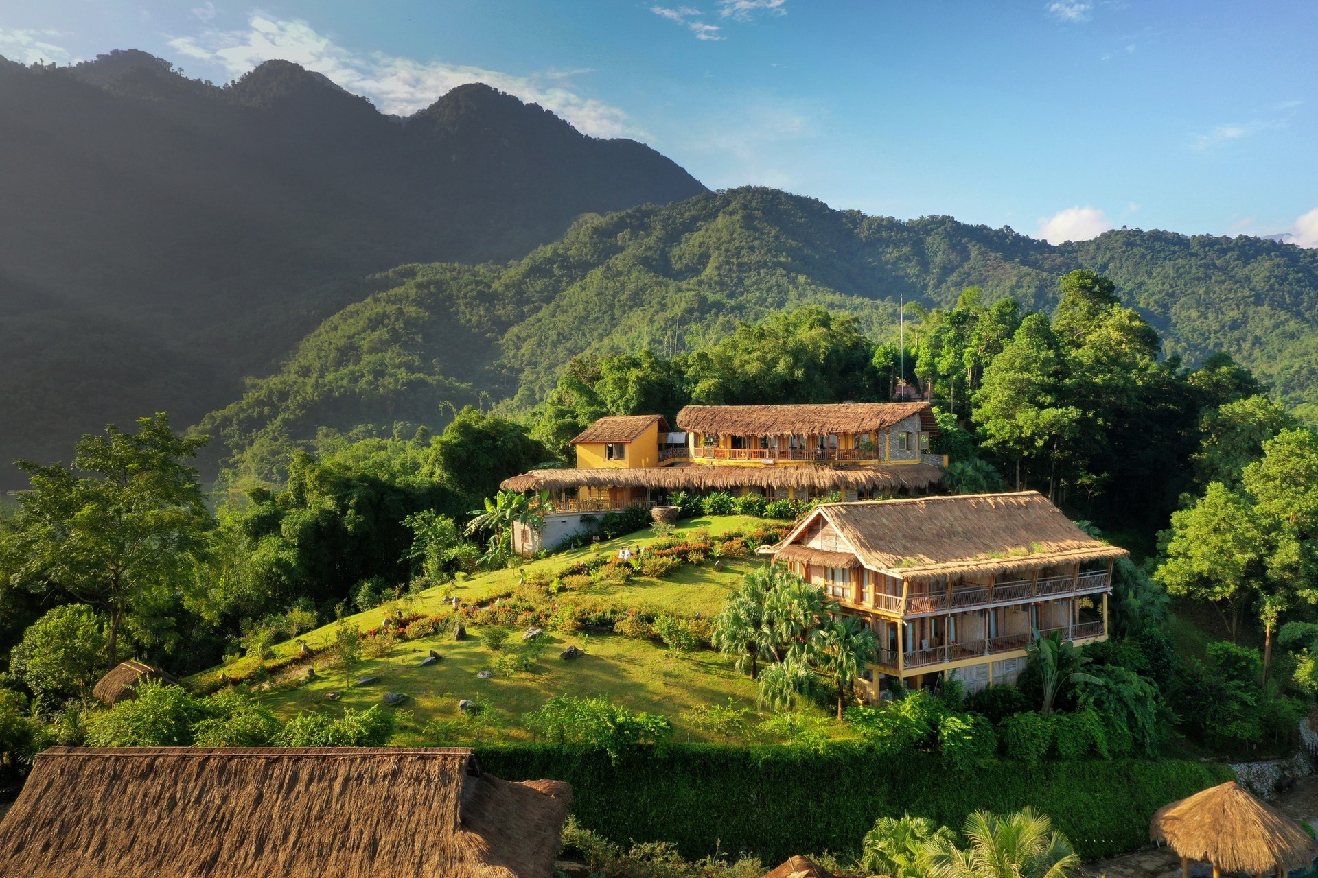 EXPLORE THE BEAUTY OF MAI CHAU VALLEY 2D1N - Ảnh 4