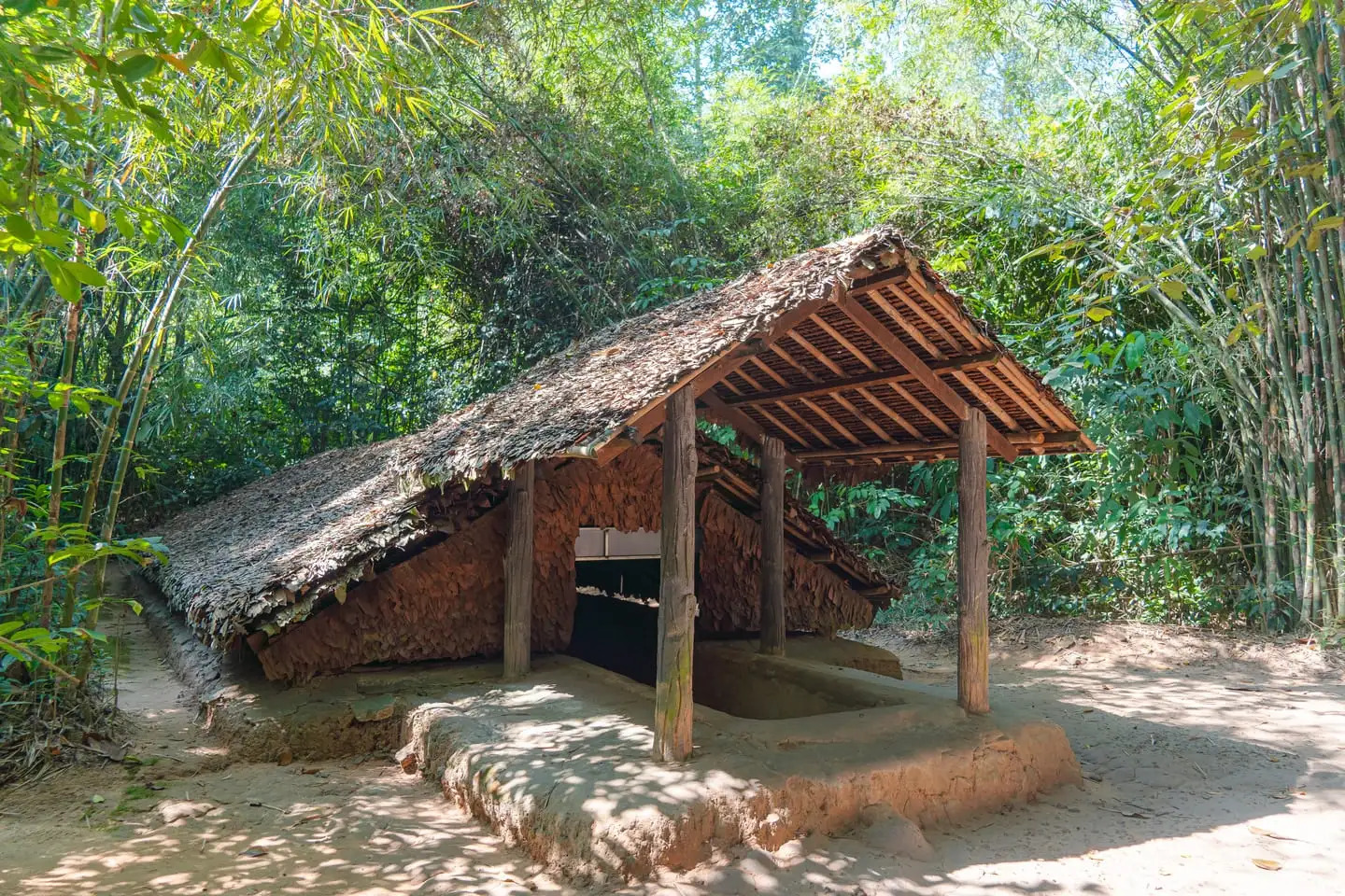 CU CHI TUNNELS - TP.HCM CITY TOUR - Ảnh 2